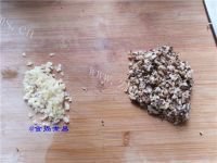 好吃的手工冬菇猪肉丸做法图解2)