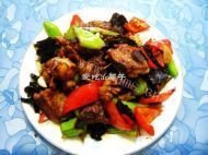 好吃的辣子鸡腿做法图解11)