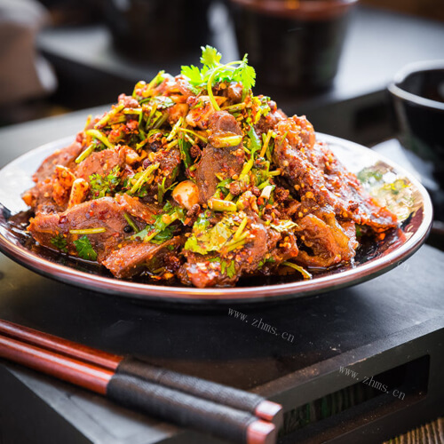 好吃的凉拌麻辣牛肉的做法