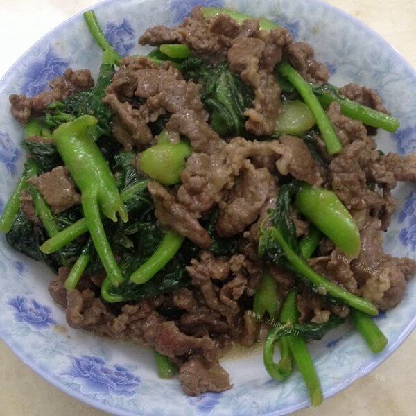 家常芥兰牛肉的做法