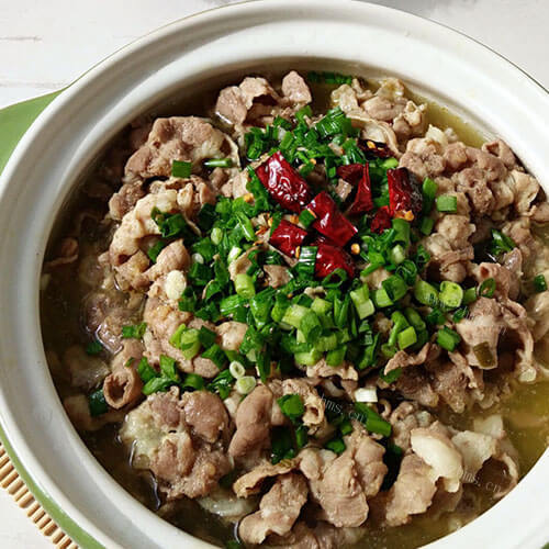 美味的酸辣羊肉汤锅的做法