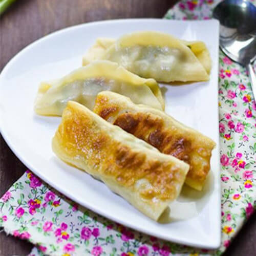 好吃的猪肉锅贴的做法