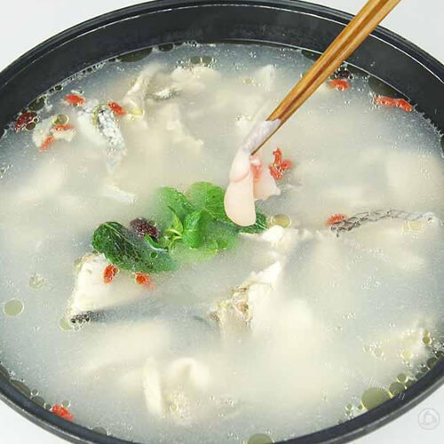 美味可口的乌鱼汤的做法