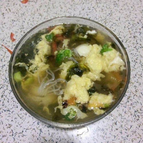 美味的紫菜汤