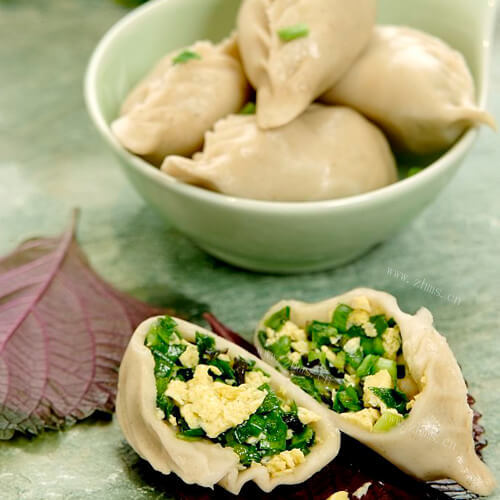 美味的豆腐鸡蛋饺子