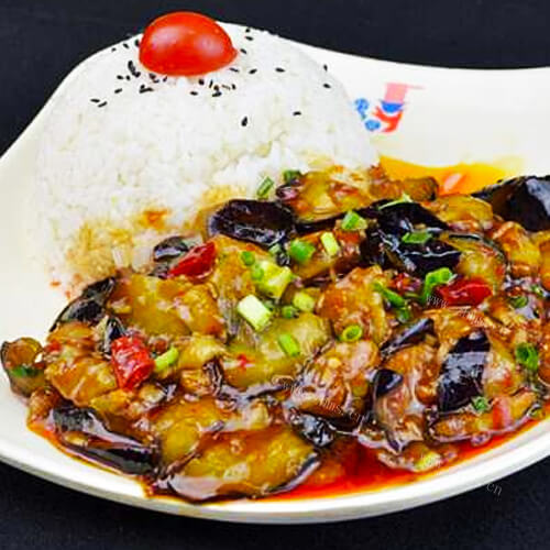 美味的洋葱炒茄子
