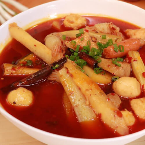 美味鸡肉炖莲藕