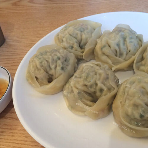 美味韭菜鲜肉水饺