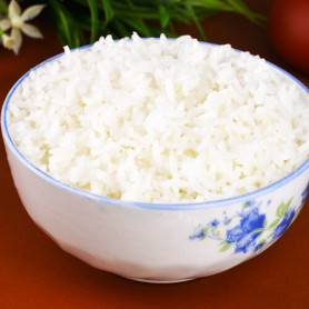 香喷喷的砂锅焖米饭