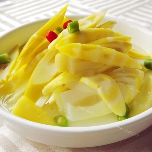 简单的泡椒脆笋