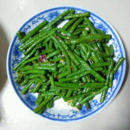 好吃的豇豆炒青椒