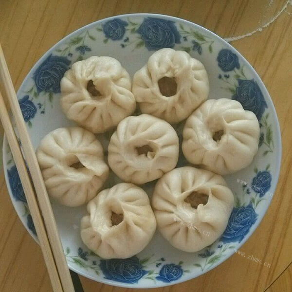 美味猪肉韭菜包子