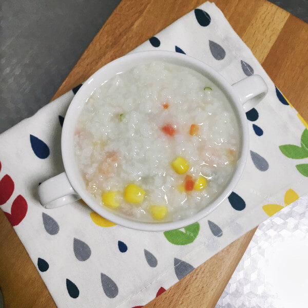 诱人的萝卜瘦肉粥 