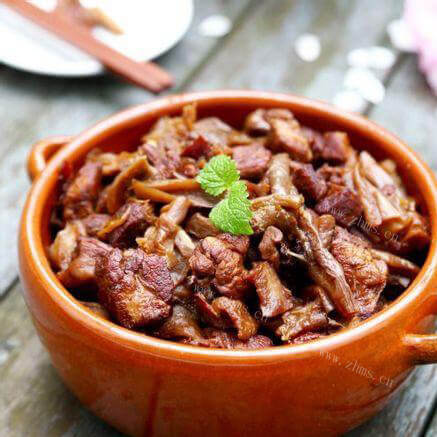 好吃猪肉炖茄子的做法