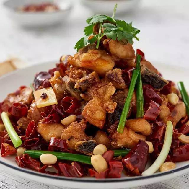 美味青椒辣子鸡的做法