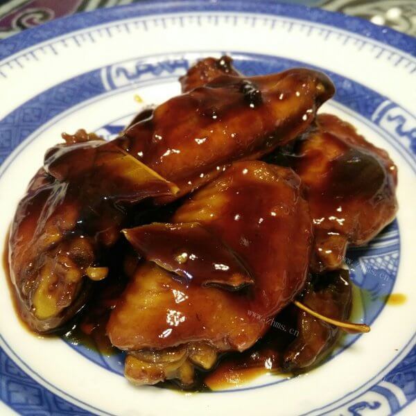 美味的啤酒鸡翅