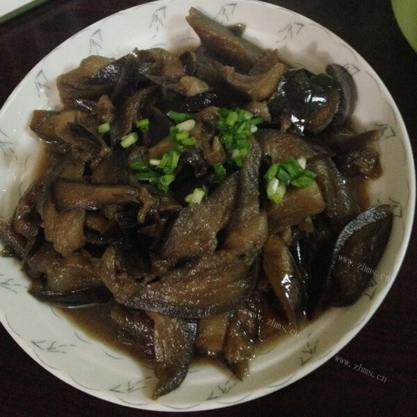 美味的带鱼焖茄子