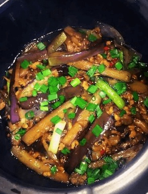 色香味俱全的豇豆茄子煲做法图解3)