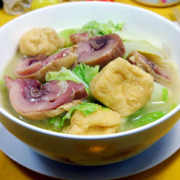 美味的鸡腿豆腐