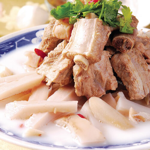 美味的藕炖排骨