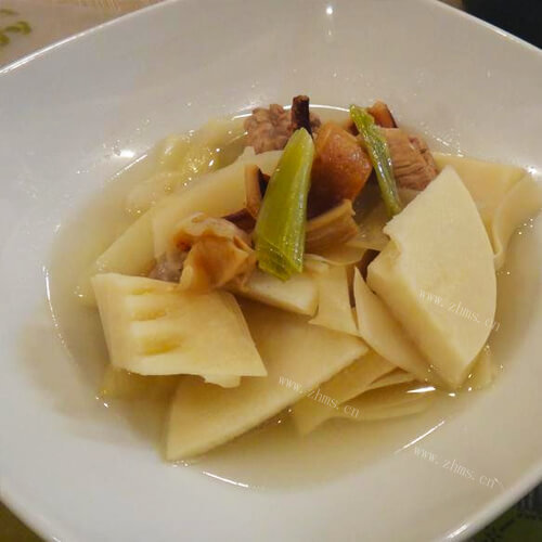 美味火腿鲜笋汤