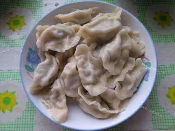 蒜苔馅饺子做法图解14)