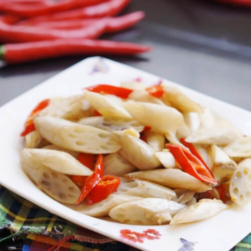 美味的酸辣藕带