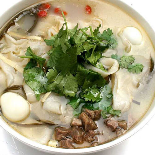 美味的酸辣羊肉汤锅的做法