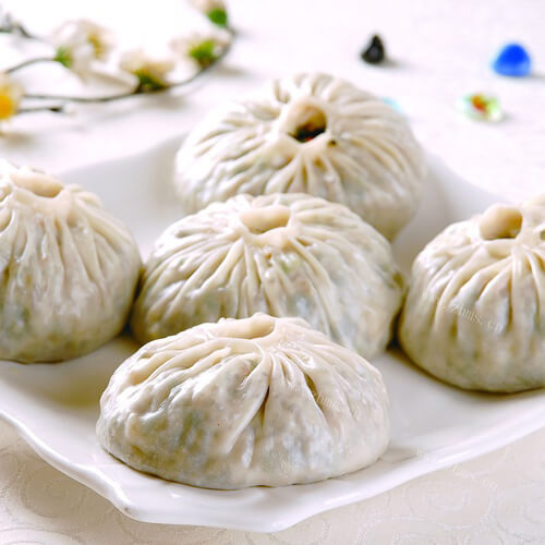 美味的豆腐馅包子