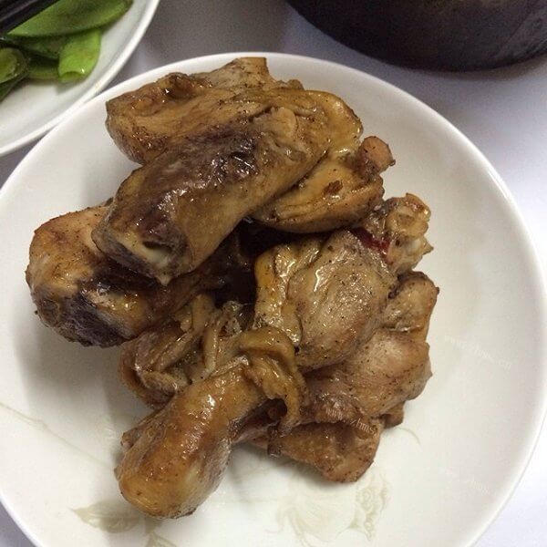美味的蒜香鸡腿