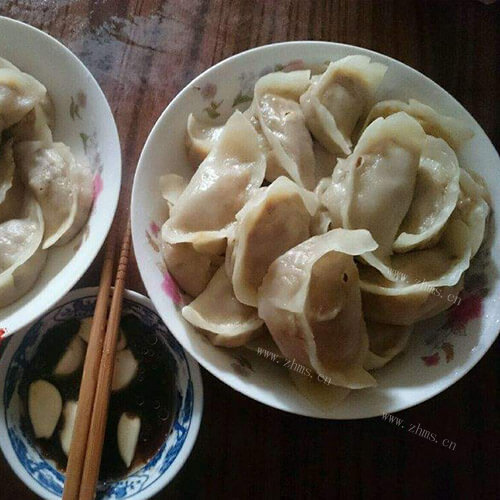 香喷喷羊肉洋葱饺子馅的做法