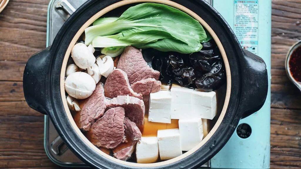 美味的牛肉粉丝砂锅的做法做法图解2)
