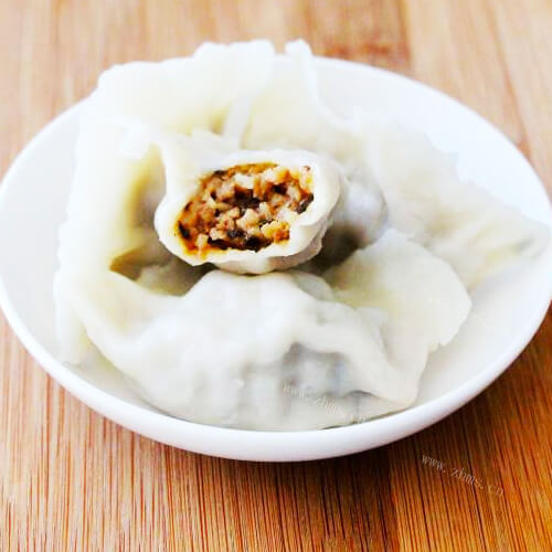 美味猪肉白菜水饺馅的做法 