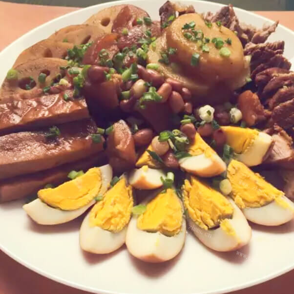 家庭秘制卤菜的做法