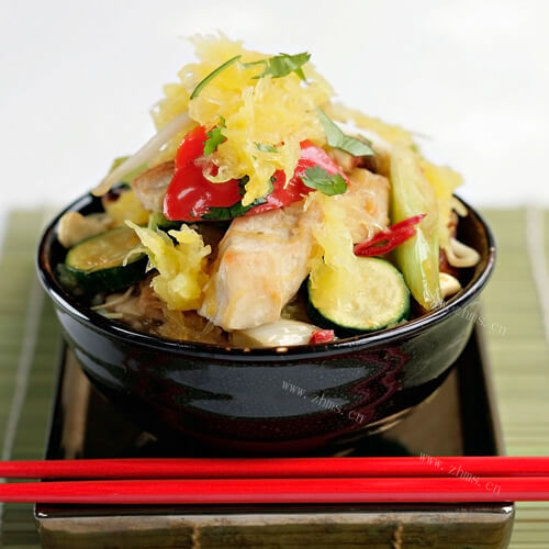 美味的辣椒炒鸡丝