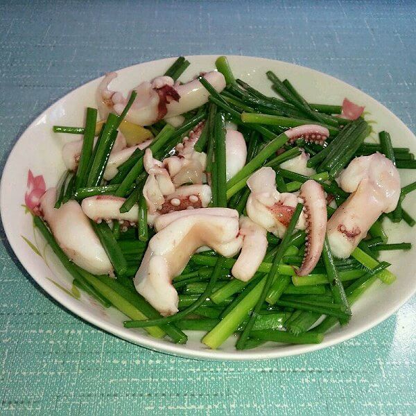 好吃的乌鱼炒韭菜