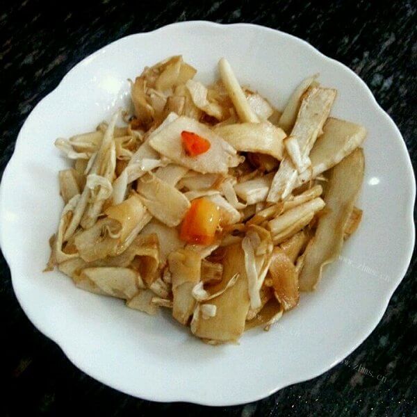 美味的清炒笋片