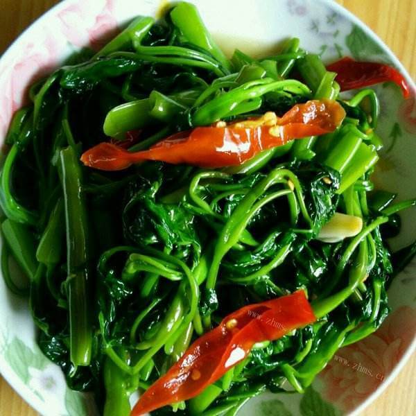 美味的芹菜香干的做法
