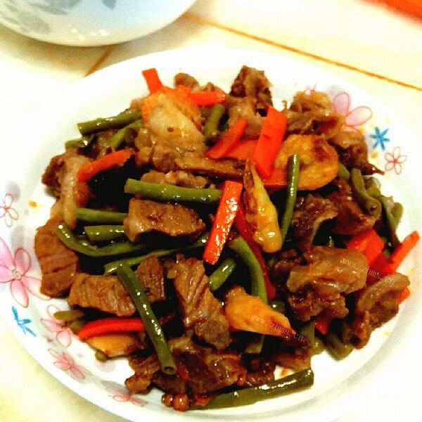 美味的牛肉炒豇豆