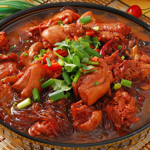 鲜美的猪肉茄子炖粉条