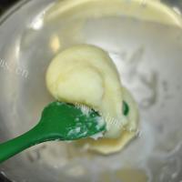 美味的炸鲜奶的做法的做法图解三