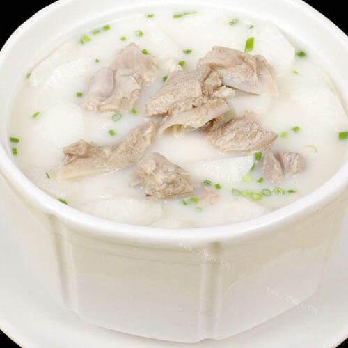 鲜香羊肉炖白萝卜