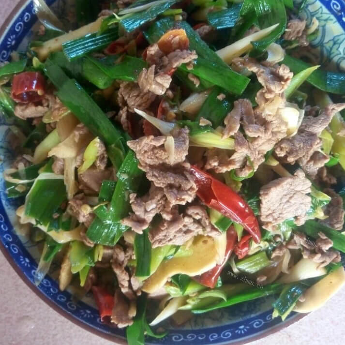美味牛肉炒蒜苗