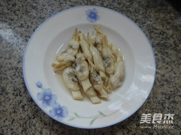 家常尖椒炒海味鲜做法图解4)