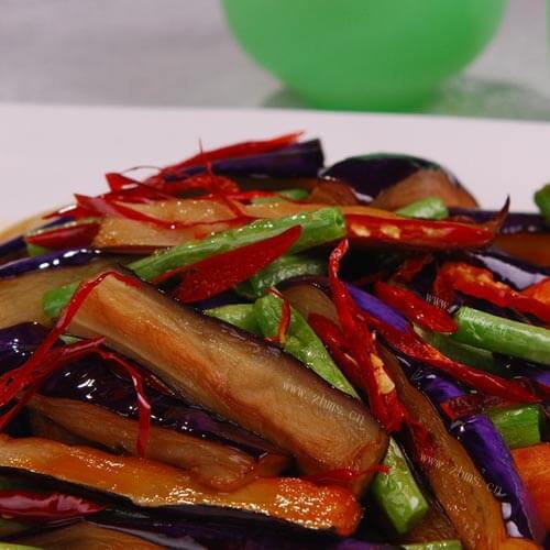 美味茄子炒豆角的做法