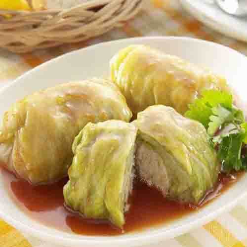 美味的扒白菜卷