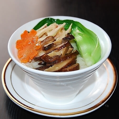 美味的芹菜鸡丝