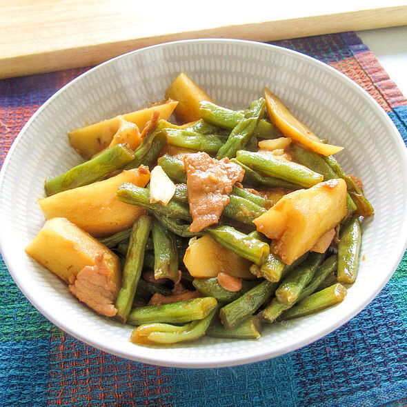 好吃的豇豆炒土豆条