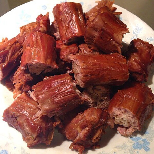 独特的麻辣鸭脖子