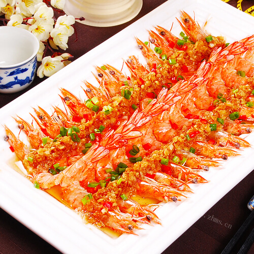 好吃美味可口的蒜蓉粉丝虾